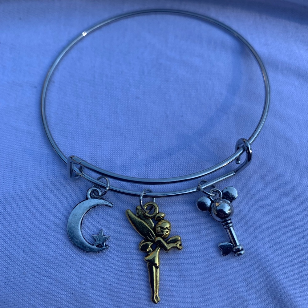 Brand New! Handmade! Adjustable Charm Bangle Bracelet! - Picture 3 of 5